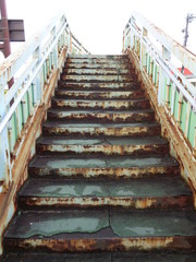 Rostige Treppe in Himeji, Japan