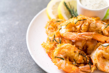 fried shrimps with sauce