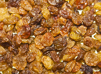 raisins isolated on white background