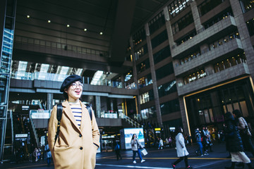 日本人女性 大阪観光