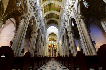 Fototapeta premium マドリードの宮殿と教会