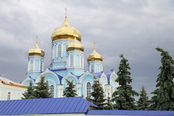 Fototapeta na wymiar Russian church