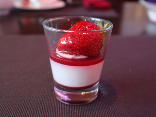  A day in a cup of strawberries