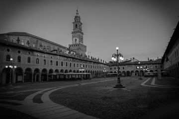 Fototapeta na wymiar Piazza Ducale Vigevano