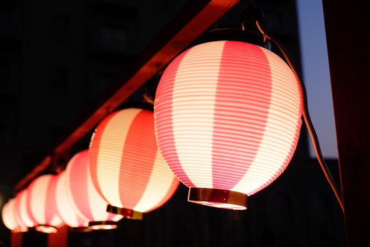 2 161 件の最適な 夜店 画像 ストック写真 ベクター Adobe Stock