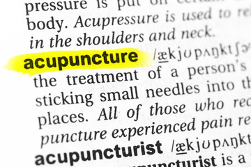Highlighted English word "acupuncture" and its definition in the dictionary