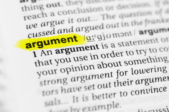 Highlighted English word "argument" and its definition in the dictionary