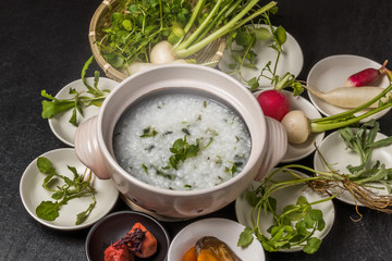 山菜粥　七草粥　Wild grass porridge Japanese food