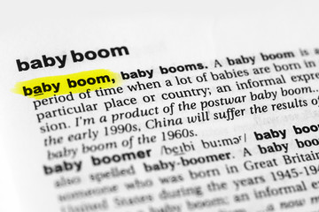 Highlighted English word "baby boom" and its definition in the dictionary