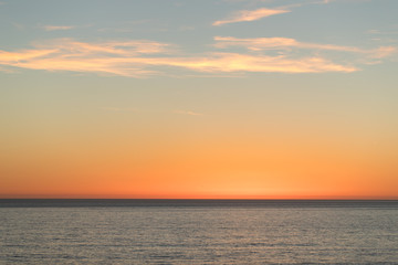 Obraz premium Sunset evening sky over sea