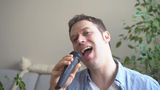 「バリトン歌手」の画像 105 件の Stock 写真、ベクターおよびビデオ Adobe Stock