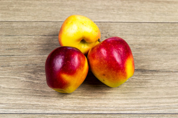 Jabłko jako składnik diety zawierającej witaminy