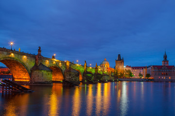 Obraz premium Night and illuminated Charles Bridge, Prague, Czech Republic