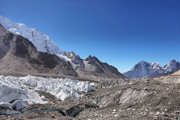 Fototapeta na wymiar Views from Everest Base Camp