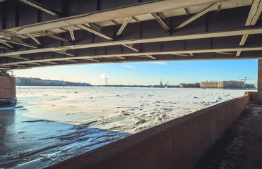 Fototapeta na wymiar the Neva embankment in St. Petersburg in the winter