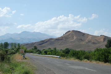 Armenia widok z drogi na góry