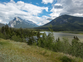 Fototapeta premium Canadian Rockies near Banf