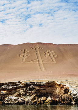 Candelabro de Paracas Geoglyph, Paracas National Reserve, Ica Region, Peru