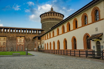 スフォルツェスコ城