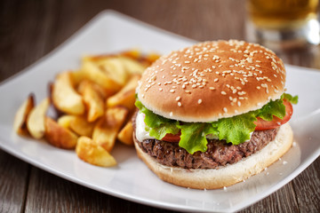 Fresh Hamburger With Fries