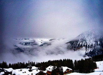 Courchevel sous la brume