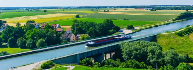 Selbstklebende Fototapete Kanal Panorama Trogbrücke Fürth Main-Donau-Kanal