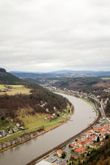 Blick auf die Elbe und Königstein 