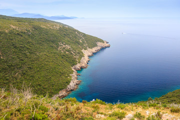 Fototapeta na wymiar beautiful landscape, view of the green cliffs and the Adriatic sea