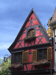 Fototapeta na wymiar Casa roja en Colmar
