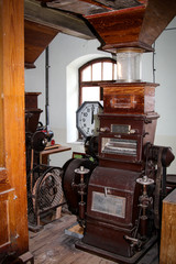 Details eines Walzenstuhls einer alten Mühle