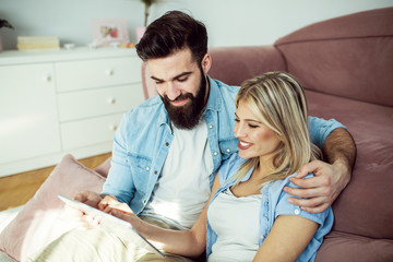 Obraz premium Couple at home