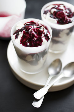 Mascarpone cream with berry sauce