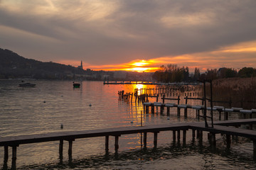 Coucher de soleil sur le lac d'Annecy