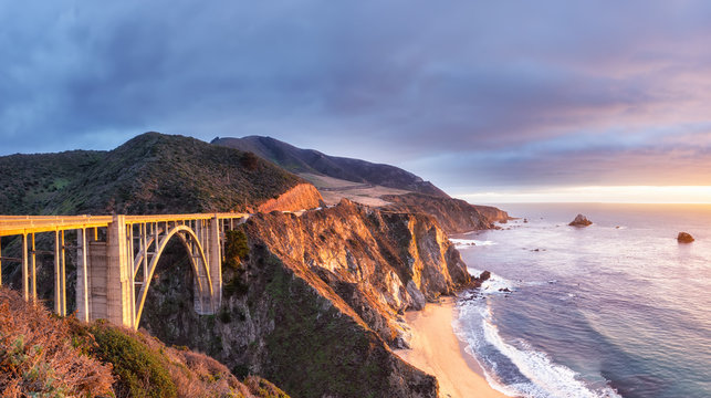 Bixby Creek Bridge on Highway 1 at the US West Coast traveling south to Los Angeles, Big Sur Area, California