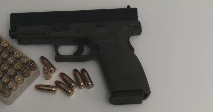 Semi Automatic 9Mm Gun Pistol And Bullets - Pan