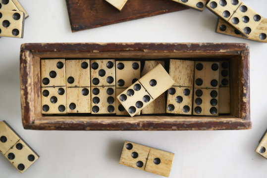 Vintage Dominos
