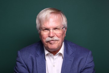 Obraz premium Beautiful older man