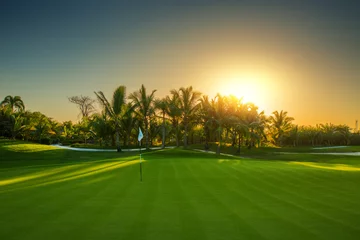 Foto auf Acrylglas Golf Golfplatz im Grünen