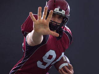 American football player pointing