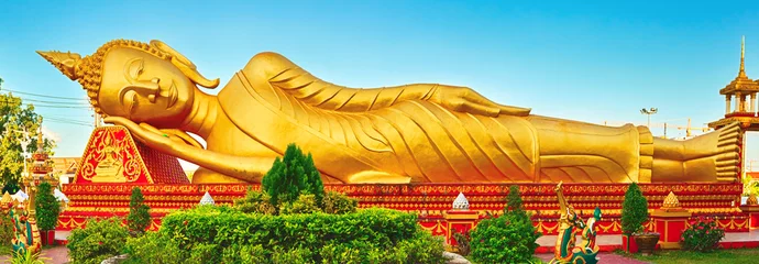 Fotobehang Reclning Buddha. Vientiane, Laos. Panorama © Olga Khoroshunova
