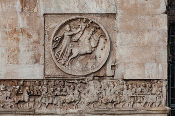 コンスタンティヌスの凱旋門