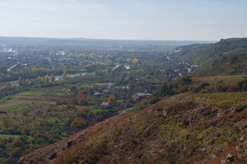 Naklejka premium village during autumn