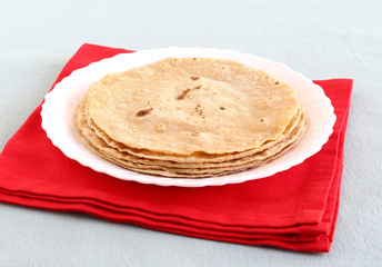 Chapati, also known as Indian flat bread, homemade without oil, India's traditional, popular and staple vegetarian food.