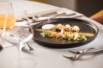 luxury lunch break time