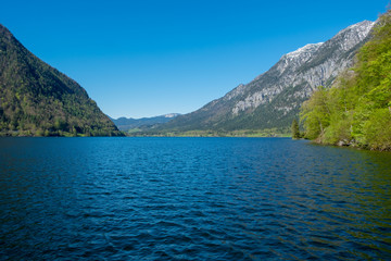 Obraz premium Beautiful summer Alpine Hallstatt Town and lake Hallstatter