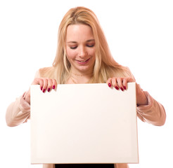 Fototapeta premium Junge Frau mit Schild