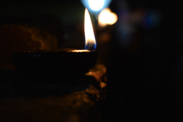 Oil lamp