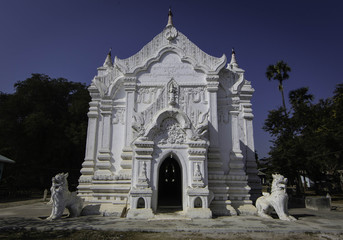 Myanmar Pagode Weiss