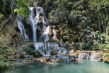 Fototapeta na wymiar Kuang Si Waterfalls