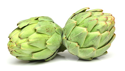 Obraz premium Green artichoke on white background